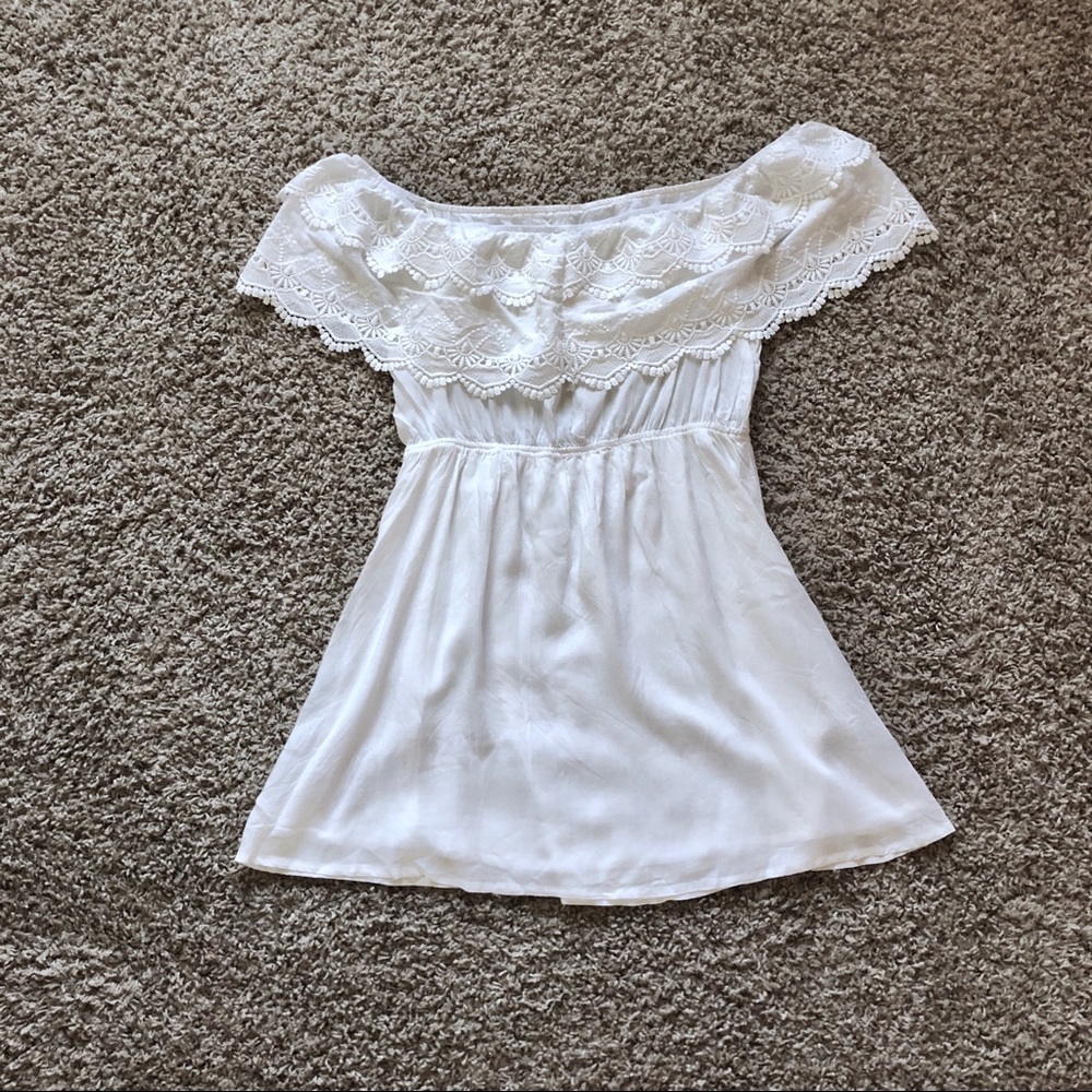 BRAND NEW Tobi off the shoulder dress